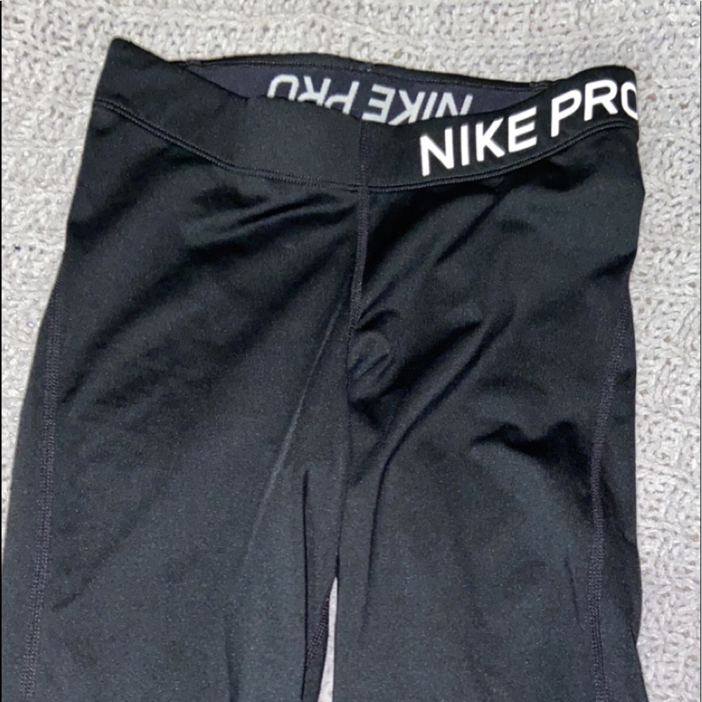 nike pro leggings cropped